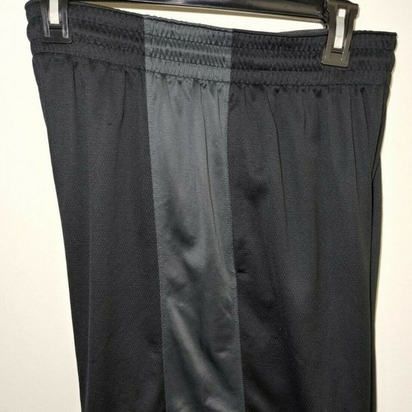 Nike- Men's Black/Gray Block Style Elite Shorts - Picture 6 of 6